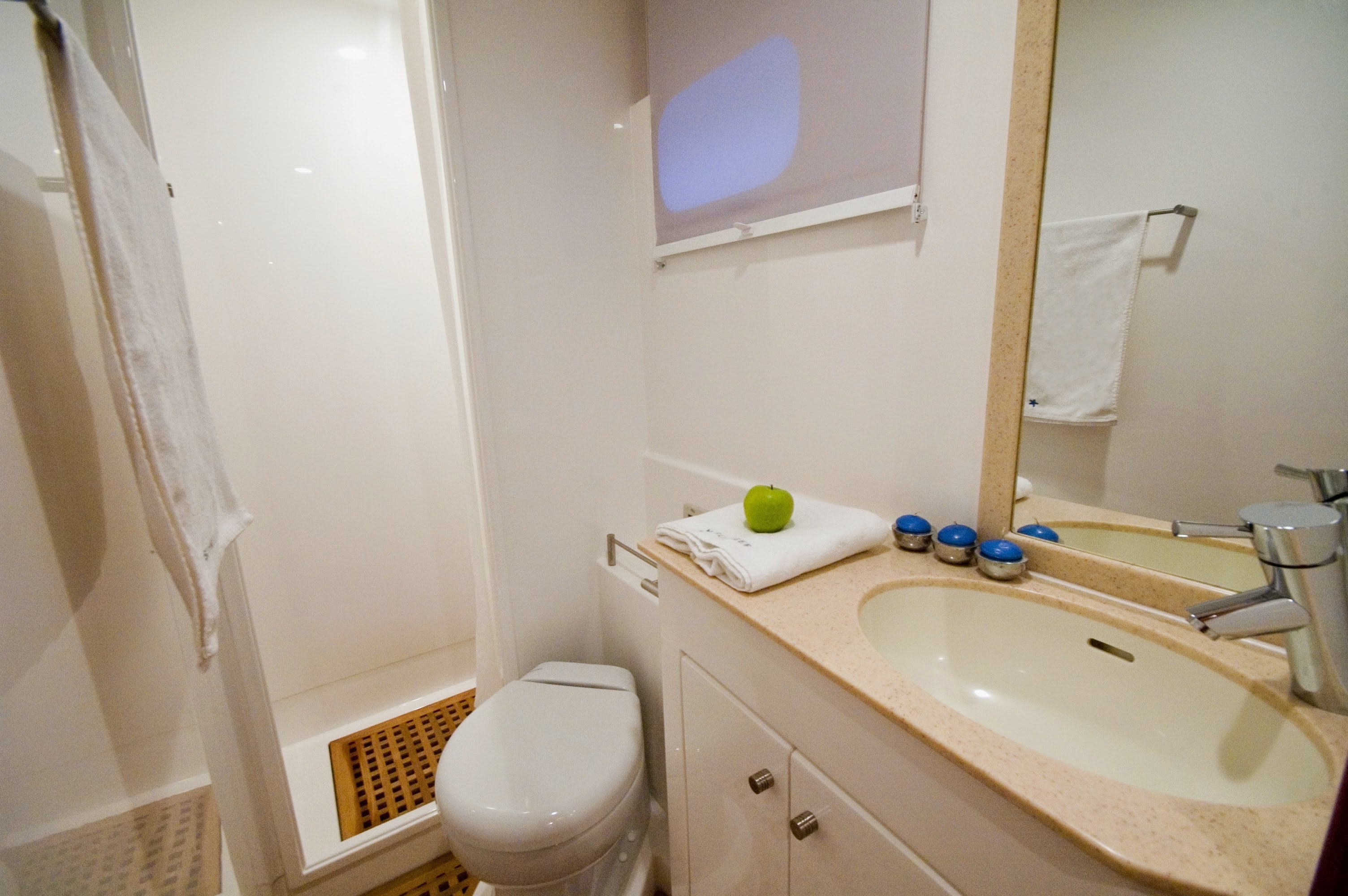 An ensuite bathroom